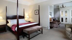 In-room safe, desk, iron/ironing board, free WiFi