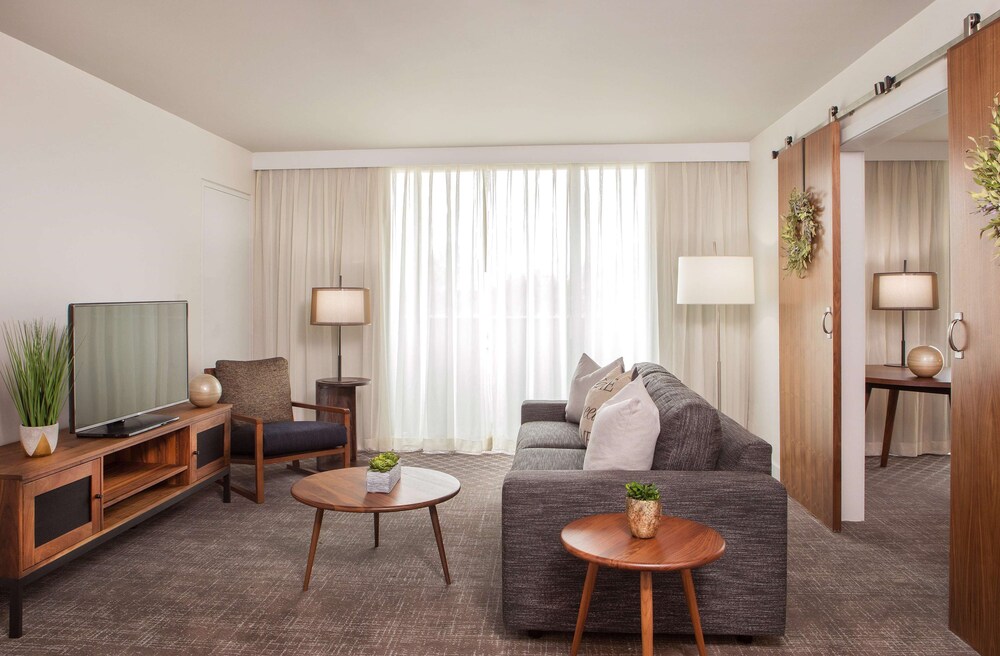 DoubleTree by Hilton Atlanta - Marietta