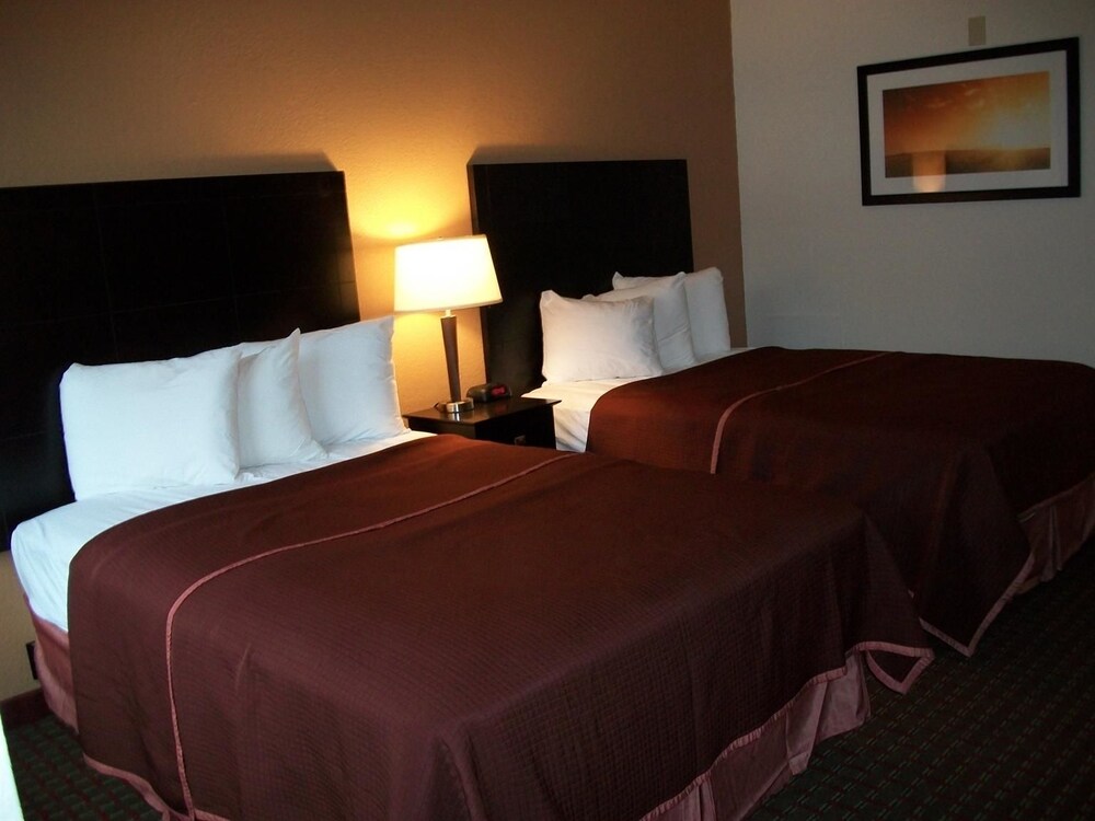 Room, Americas Best Value Inn Romulus Detroit Airport