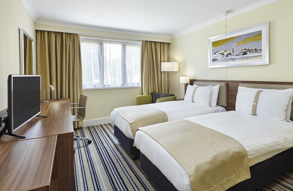 Holiday Inn Cardiff - North M4, an IHG Hotel