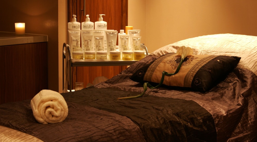 Treatment room, Macdonald Frimley Hall Hotel and Spa