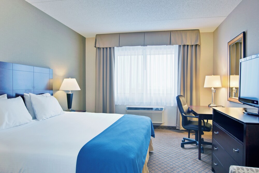 Holiday Inn Express Sault Ste. Marie, an IHG Hotel