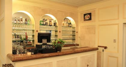 Senator Inn & Spa