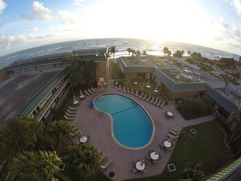 Holiday Inn Oceanside