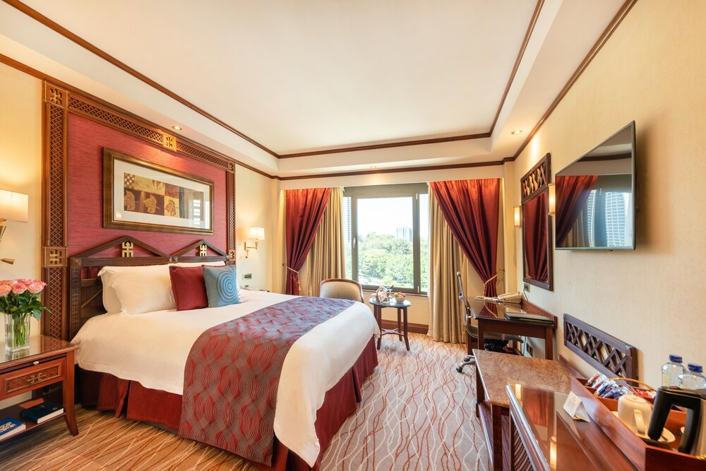 Nairobi Serena Hotel in Nairobi Best Rates & Deals on Orbitz