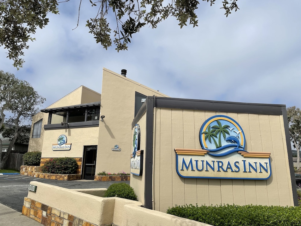 Munras Inn