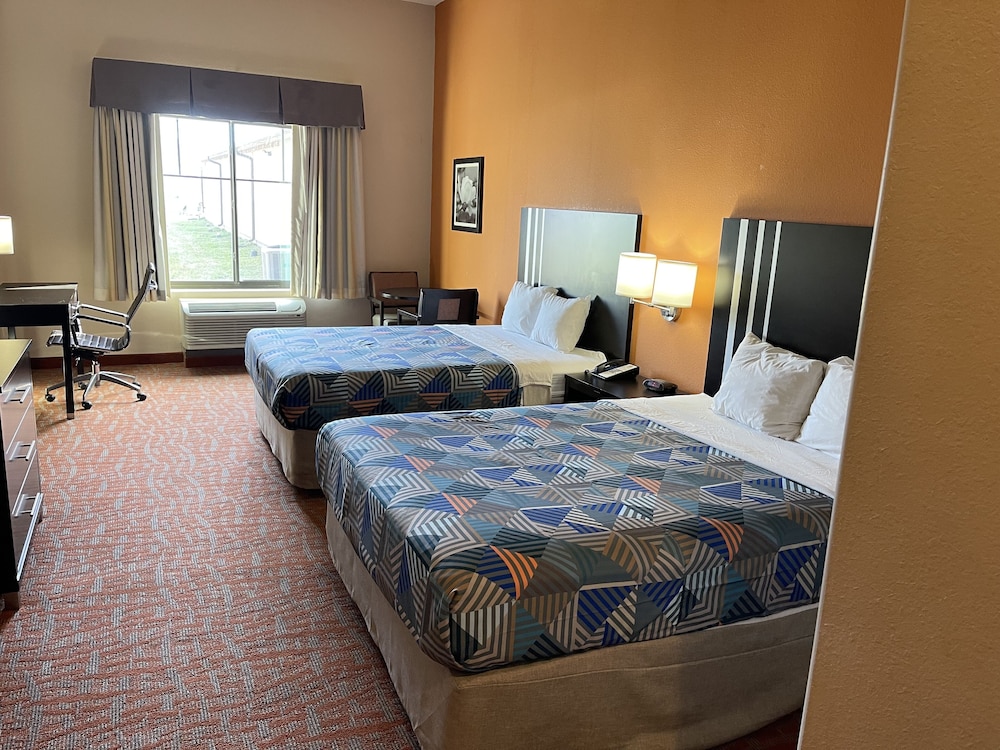 Room, Super 6 Inn & Suites Gonzales