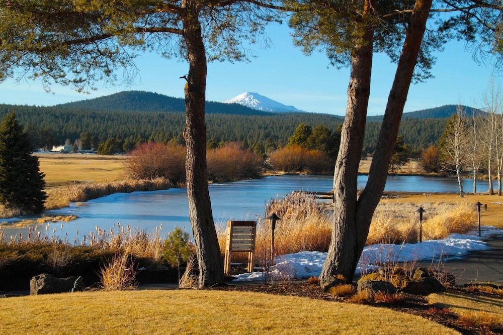 Primary image, The Pines at Sunriver