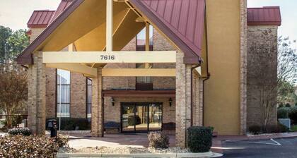 Comfort Inn & Suites Fuquay Varina