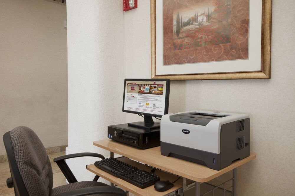 Comfort Suites Peoria Sports Complex In Peoria Cheap Hotel Deals
