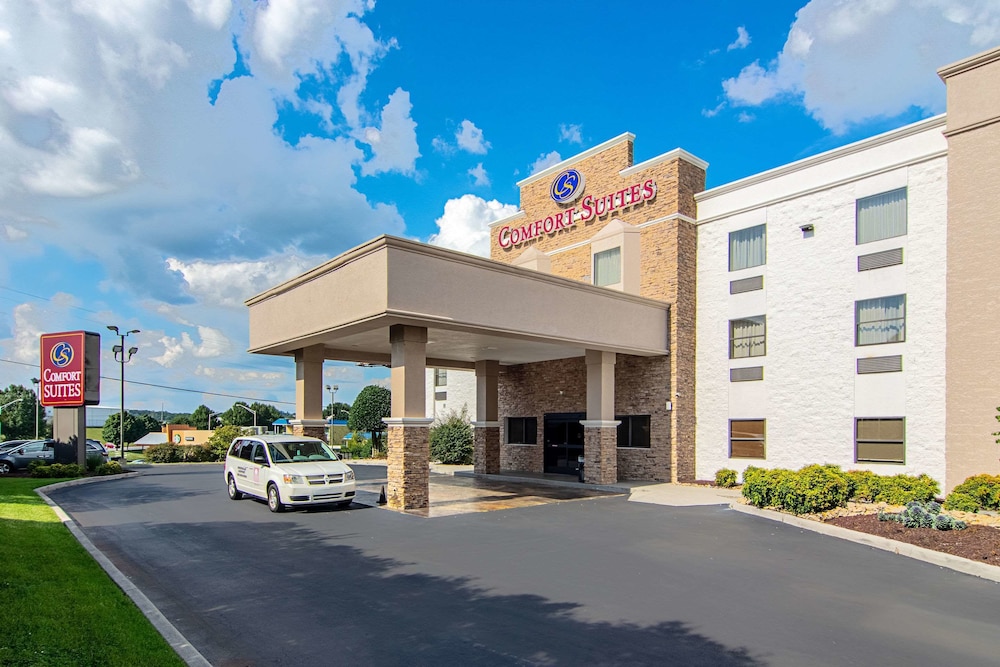 Comfort Suites Airport In Knoxville Hotel Rates Reviews On Orbitz