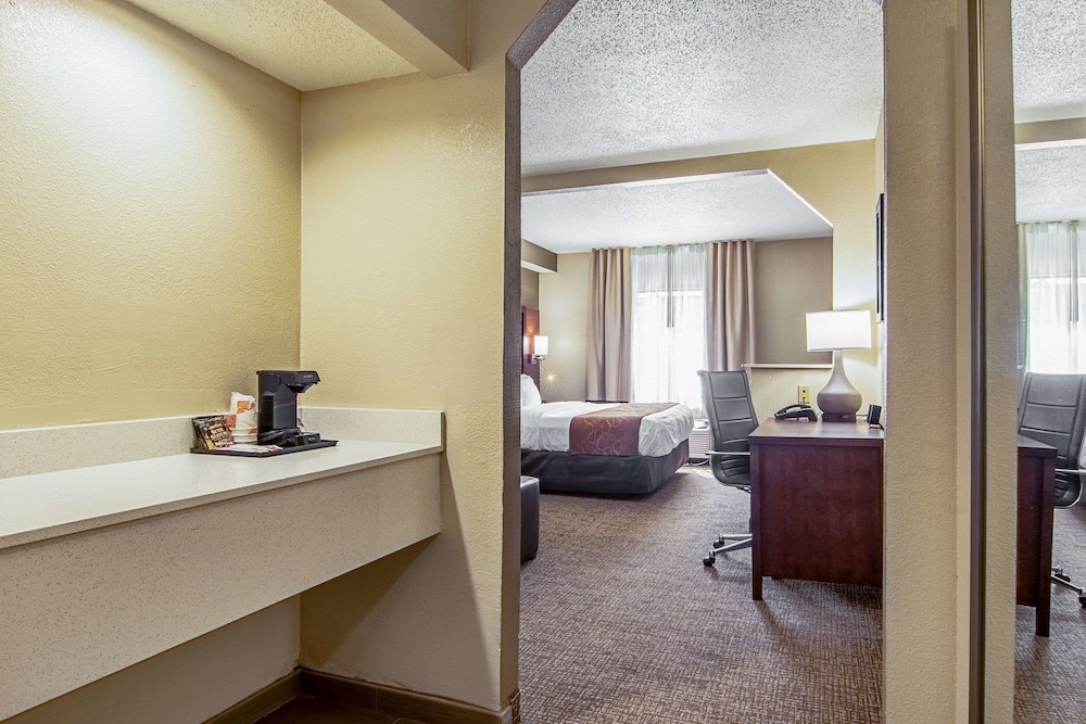 Hill view, Comfort Suites Airport