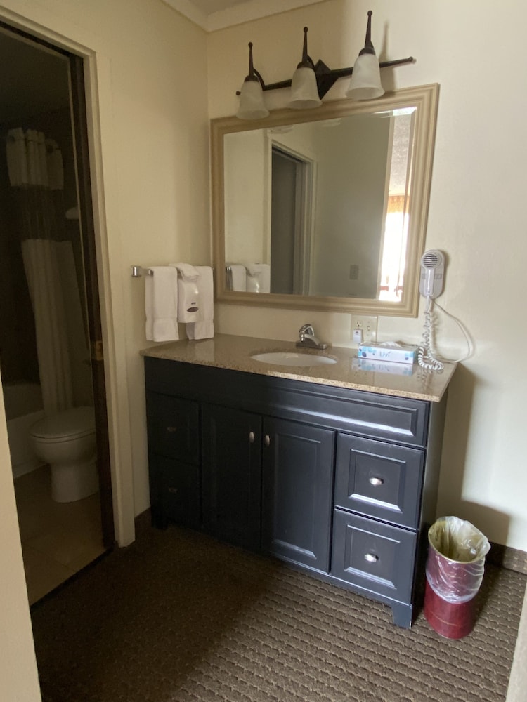 Snowshoe Motel in Frisco Best Rates & Deals on Orbitz