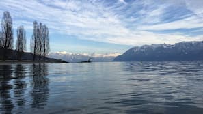 Beach nearby, motor boating, rowing, fishing