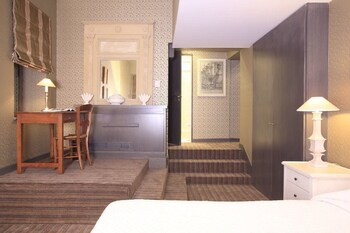 Les Etangs De Corot Paris 158 Room Prices Reviews Travelocity Les Etangs De Corot Paris 158 Room Prices Reviews Travelocity
