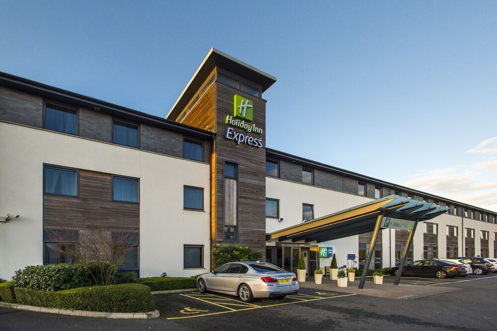 Holiday Inn Express Cambridge, an IHG Hotel