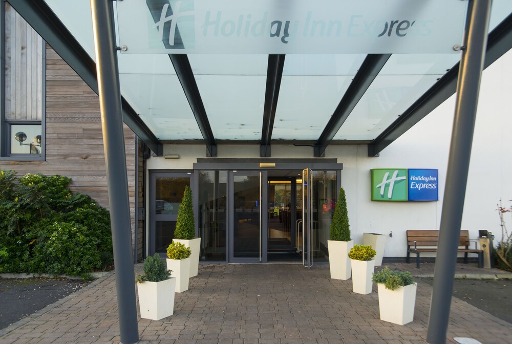 Holiday Inn Express Cambridge, an IHG Hotel