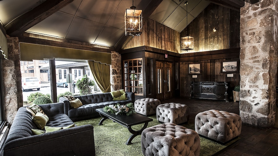 Old Stone Inn Boutique Hotel
