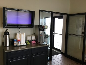 Scotsman Inn West - Airport