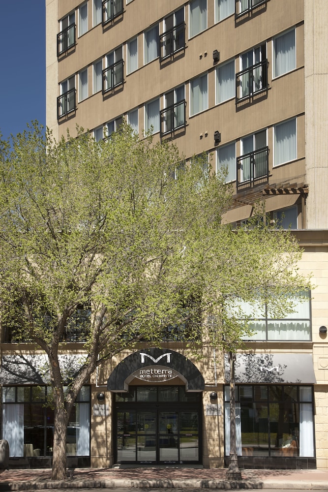 Metterra Hotel on Whyte in Edmonton | Best Rates & Deals on Orbitz