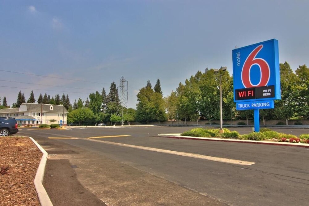 Motel 6 Sacramento, CA - South