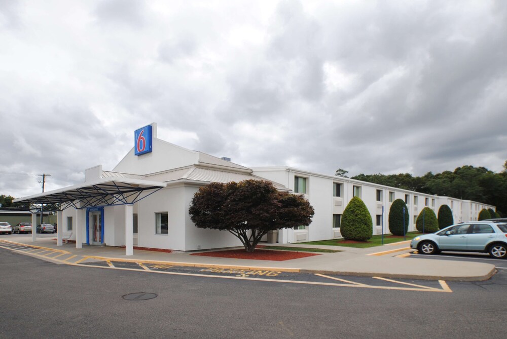 Motel 6 Seekonk, MA - Providence East