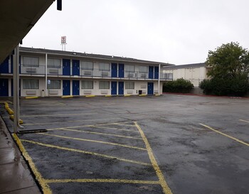 Oyo Hotel Wichita Falls Maurine St Reviews Photos Rates