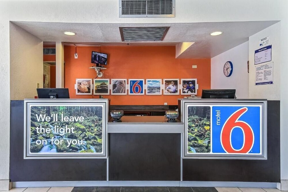 Motel 6 Livermore, CA