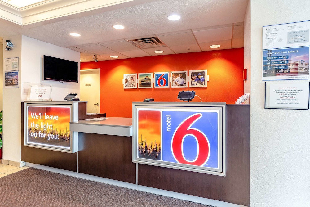 Reception, Motel 6 Caseyville, IL - Caseyville Il