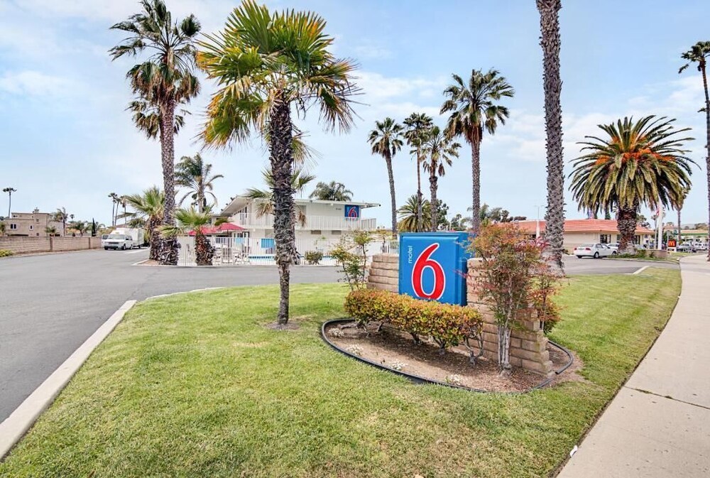 Motel 6 Ventura, CA - Beach