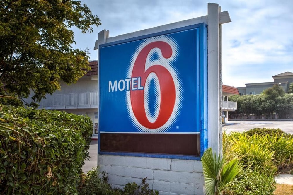 Motel 6 Vacaville, CA