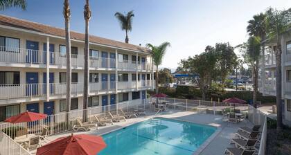 $71 Cheap Hotels in Carpinteria: Find Cheap Carpinteria, CA Hotels