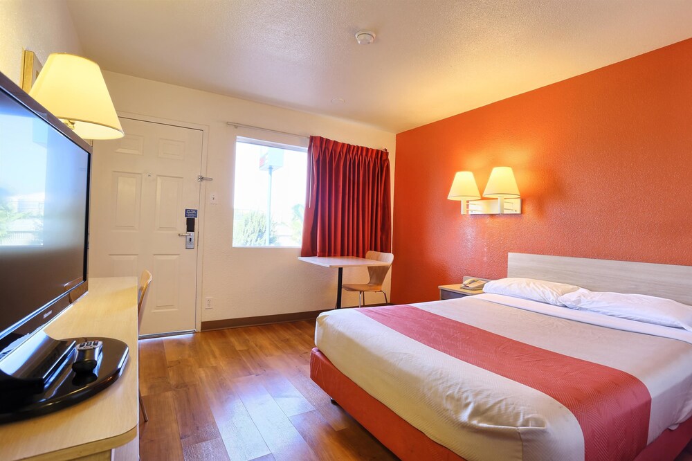 Motel 6 Pittsburg. CA in Concord, CA | Expedia