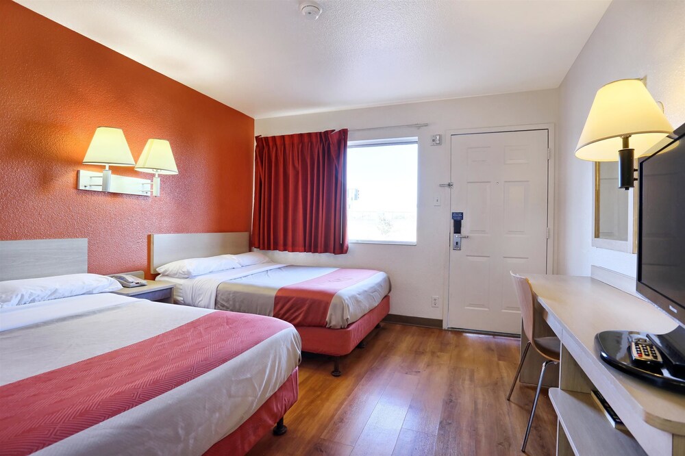 Motel 6 Pittsburg. CA in Concord, CA | Expedia