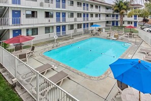 Book Motel 6 Salinas, CA - South - Monterey Area in Salinas | Hoteles.com