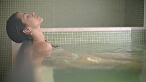 Indoor pool, 2 outdoor pools, pool umbrellas, pool loungers