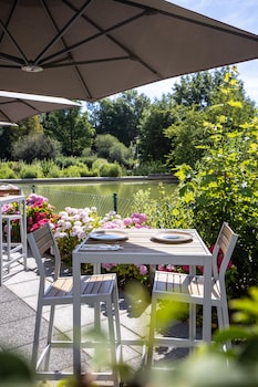 Crowne Plaza Brussels Airport An Ihg Hotel Reviews Photos Rates Ebookers Com