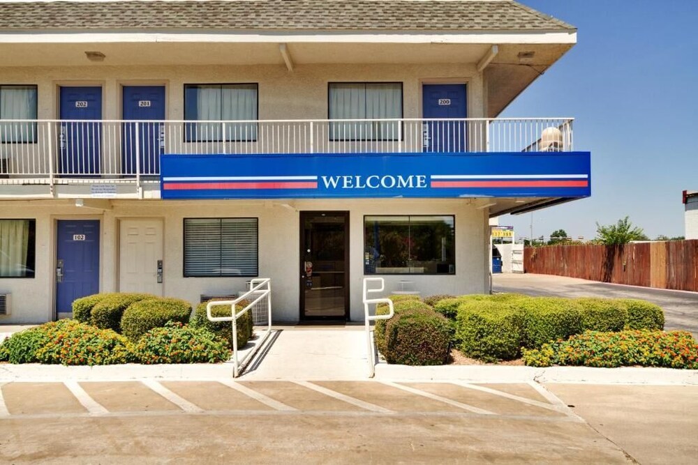 Motel 6 Irving, TX - Dallas