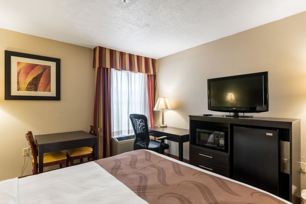 Quality Inn Clemmons I-40