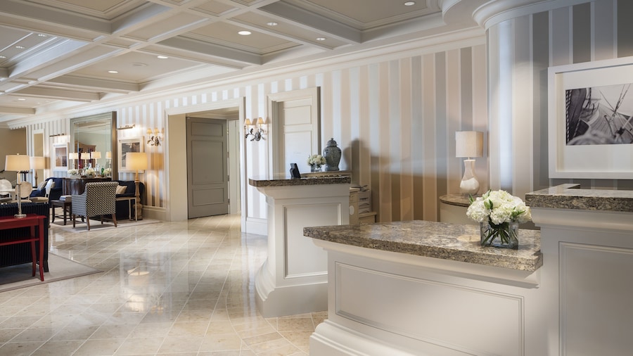 Woodmark Hotel and Still Spa