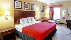 Iron/ironing board, free WiFi, linens