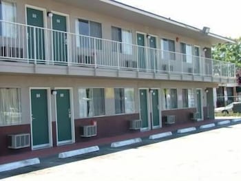 American Budget Inn and Suites- Modesto
