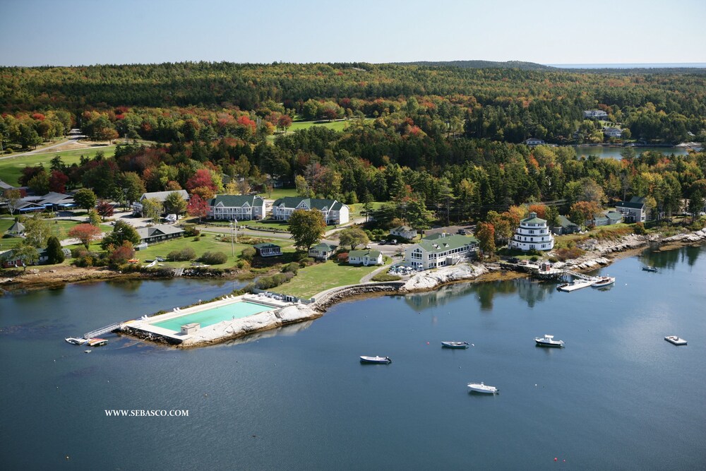 Property grounds, Sebasco Harbor Resort