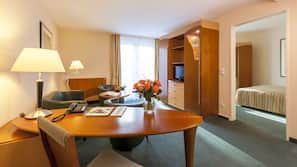 Allergikerbettwaren, Select-Comfort-Betten, Minibar, Zimmersafe