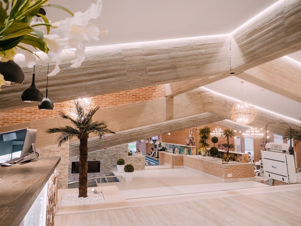 Hotel Resort El Montico Tordesillas 2019 Hotel Prices - 