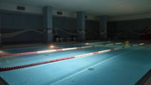 Indoor pool, 3 outdoor pools