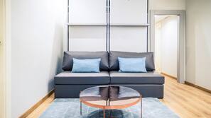 Minibar, caja fuerte, escritorio y sistema de insonorización