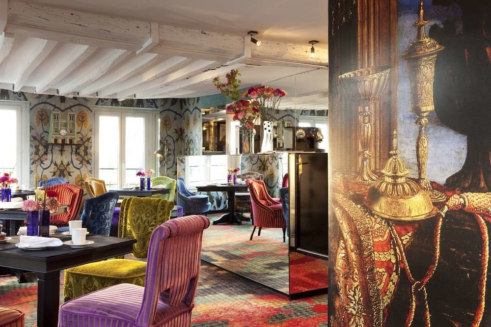 Hotel Le Notre Dame Saint Michel In Paris Hotel Rates Reviews