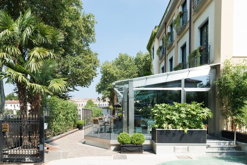 Hotels Near Royal Villa Of Monza Milan Find Cheap 59 - 