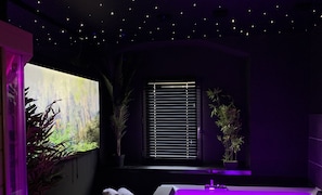 Soundproofing, cribs/infant beds, free WiFi, bed sheets
